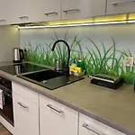 Garbary 100 City Center Apartment, Free Parking, Self Check-In 24H