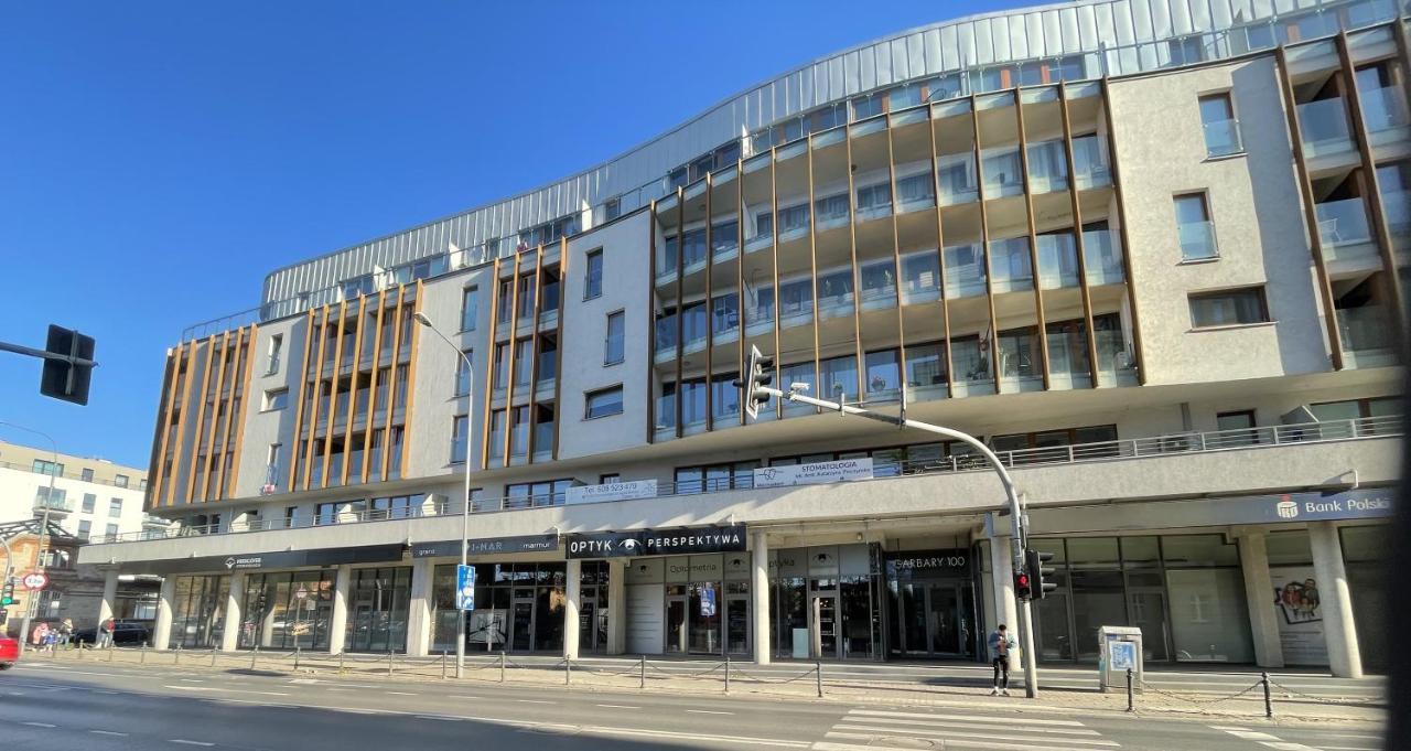 Garbary 100 Center Apartment, Free Parking, Self Check-in 24h Apartment