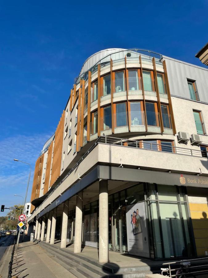 Garbary 100 Center Apartment, Free Parking, Self Check-in 24h