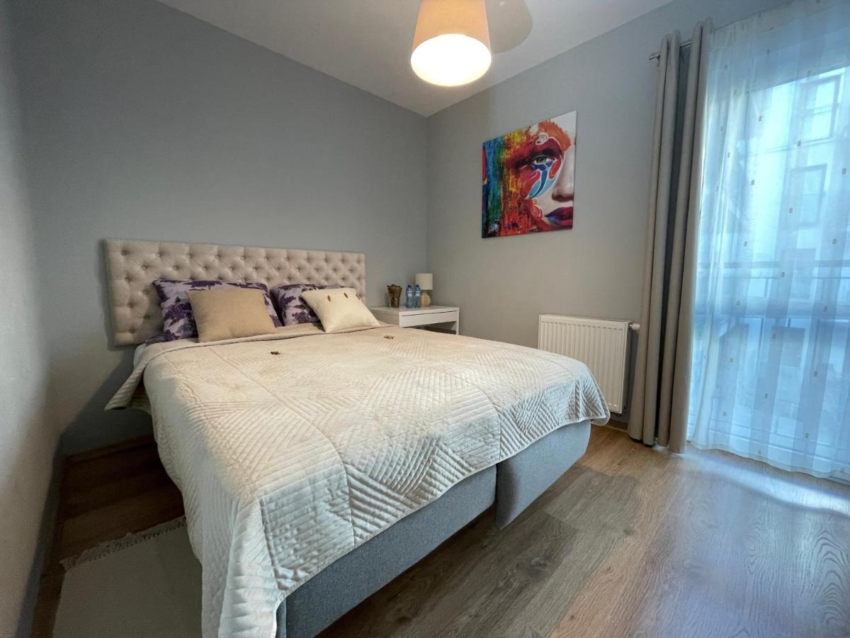 Garbary 100 Center Apartment, Free Parking, Self Check-in 24h Apartment Poznan