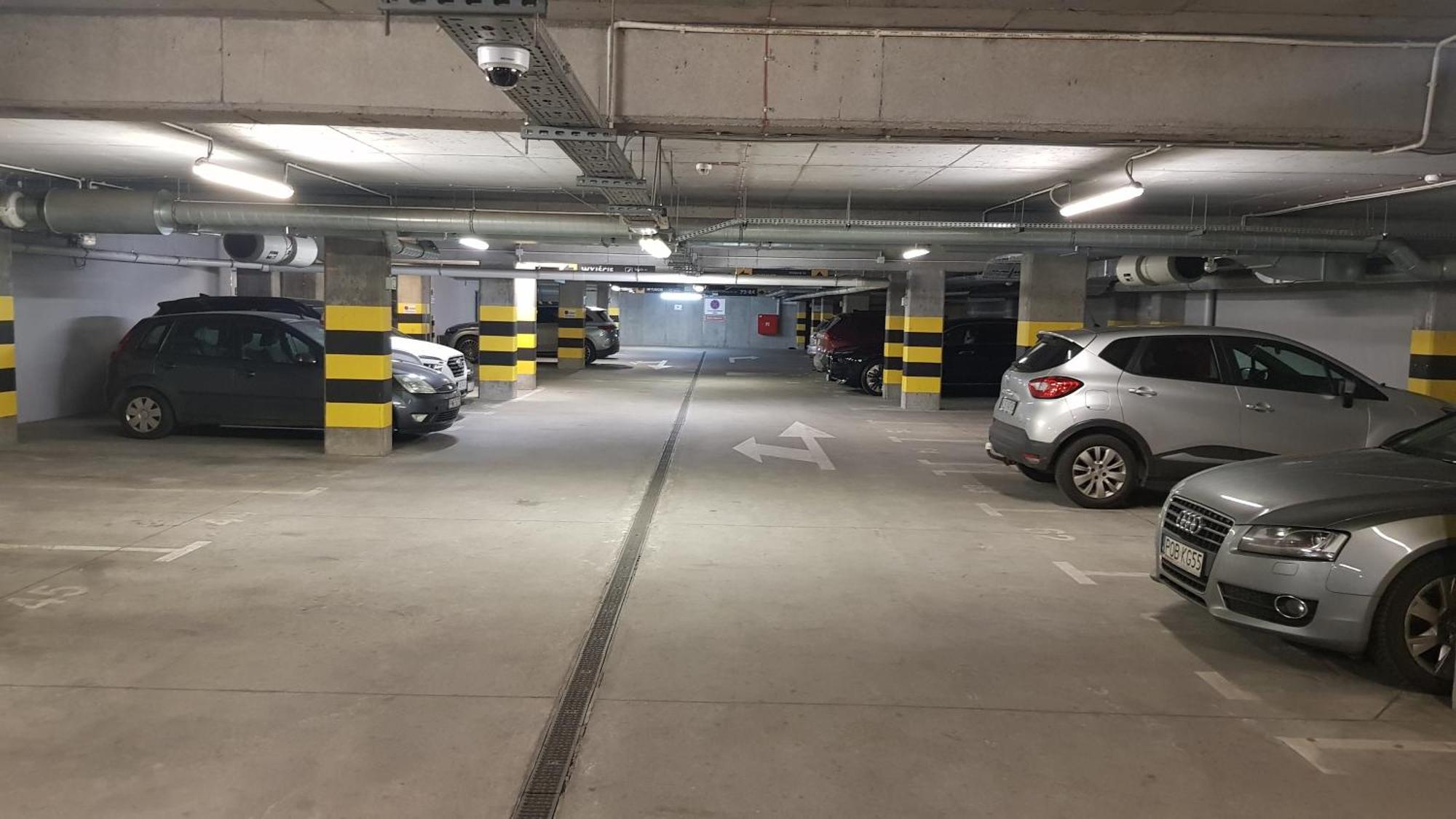 Garbary 100 Center Apartment, Free Parking, Self Check-in 24h Poznan